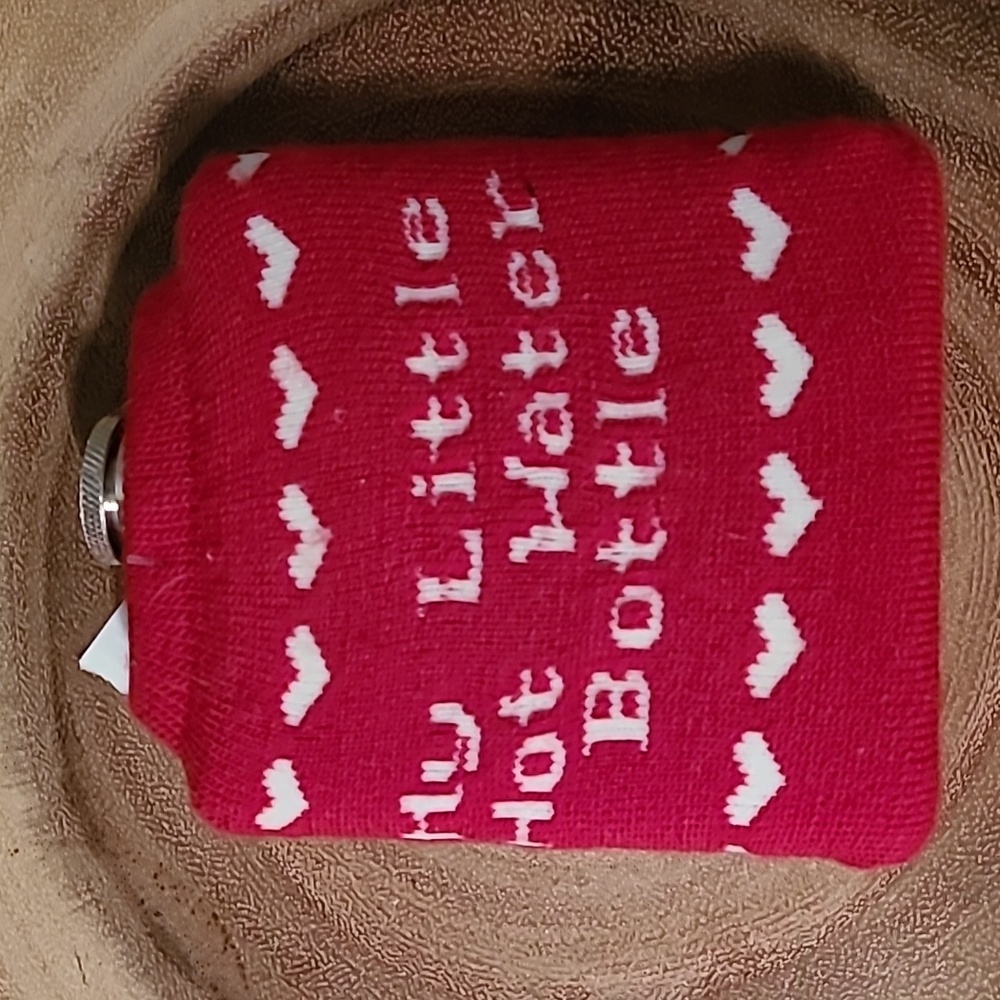 2/$20 *Clearout* NWT knit flask